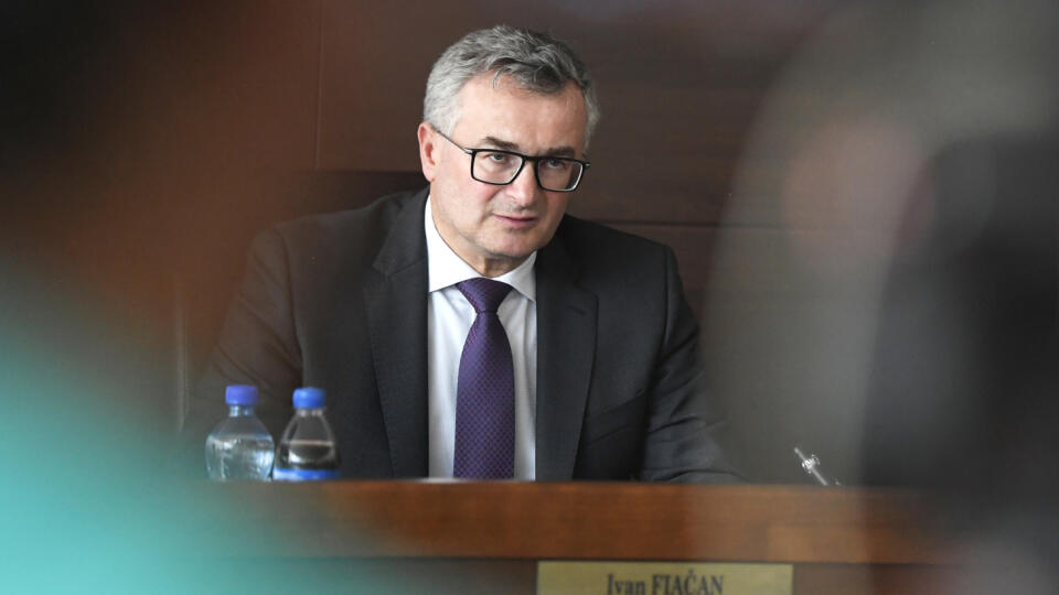 Na snímke predseda Ústavného súdu Slovenskej republiky Ivan Fiačan počas brífingu po neverejnom zasadnutí pléna Ústavného súdu Slovenskej republiky v Košiciach 21. júna 2023. FOTO TASR - František Iván