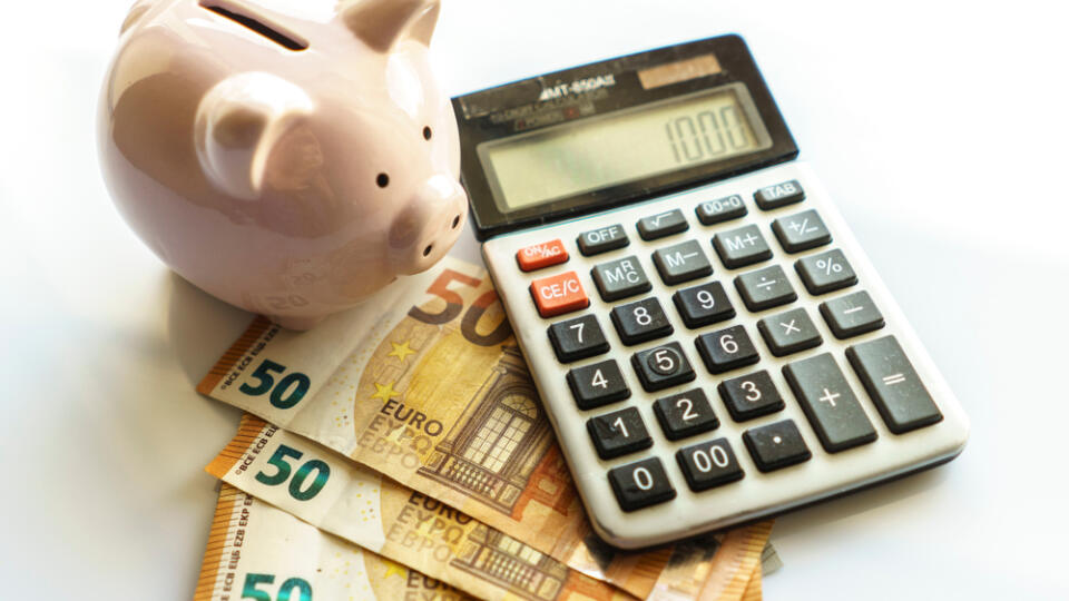 dôchodok peniaze money