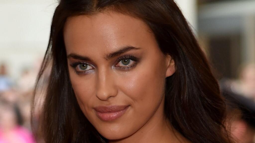 Modelka Irina Shayk na párty Met Gala 2015.