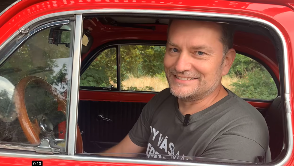 Poriadna facka pre Matoviča? Exposlanec OĽANO György Gyimesi (42) sa dlhodobo spomínal ako pravá ruka lídra OĽaNO Igora Matoviča (50), s ktorým mal výborný osobný aj pracovný vzťah. Aj preto je veľkým prekvapením najnovší príspevok politika, kde vyslovil kritiku na adresu svojho bývalého šéfa a jeho predvolebnú kampaň s fiatkami.!