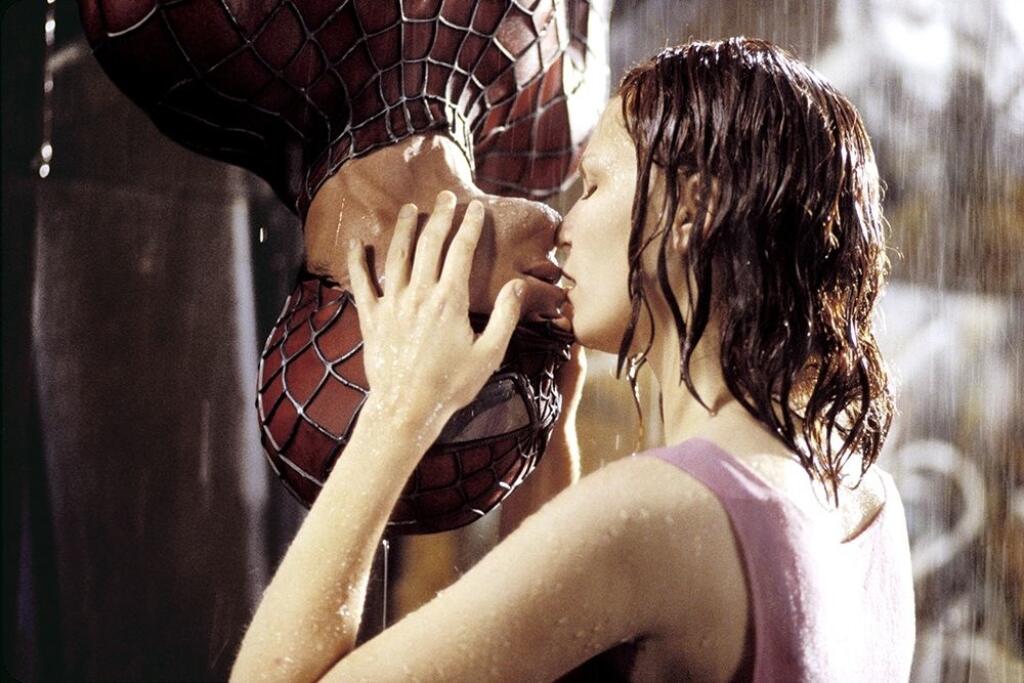 Tobey Maguire a Kirsten Dunst vo filme Spiderman.