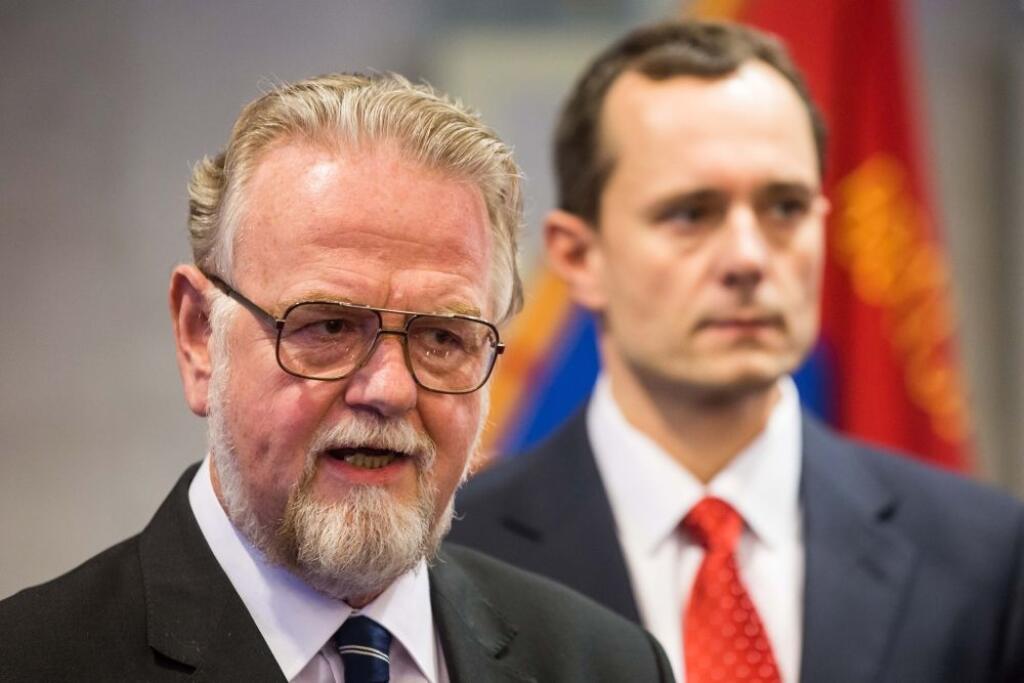 Osuský sa vzdal kandidatúry, strana SAS podporí Procházku