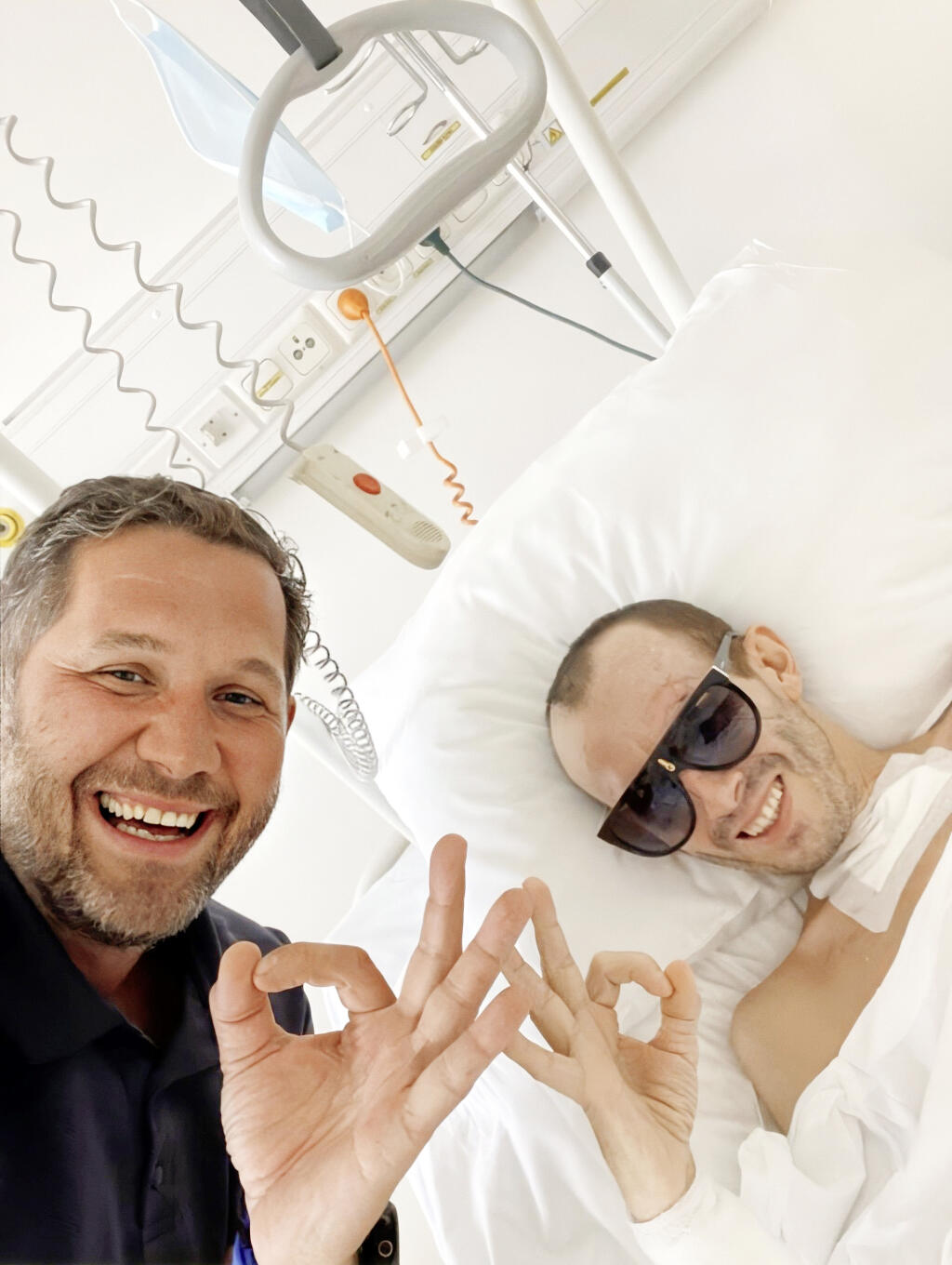 PRIATELIA HO NEOPUSTILI
Na zábere s bývalým hokejistom Jánom Lašákom.