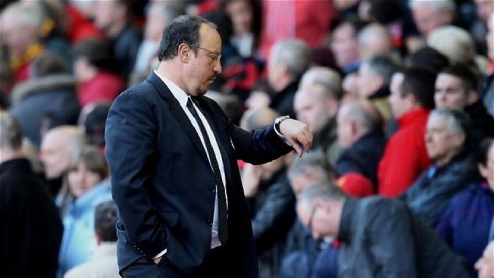 Rafael Benítez si vie predstaviť, že sa letné prestupové obdobie skončí skôr.