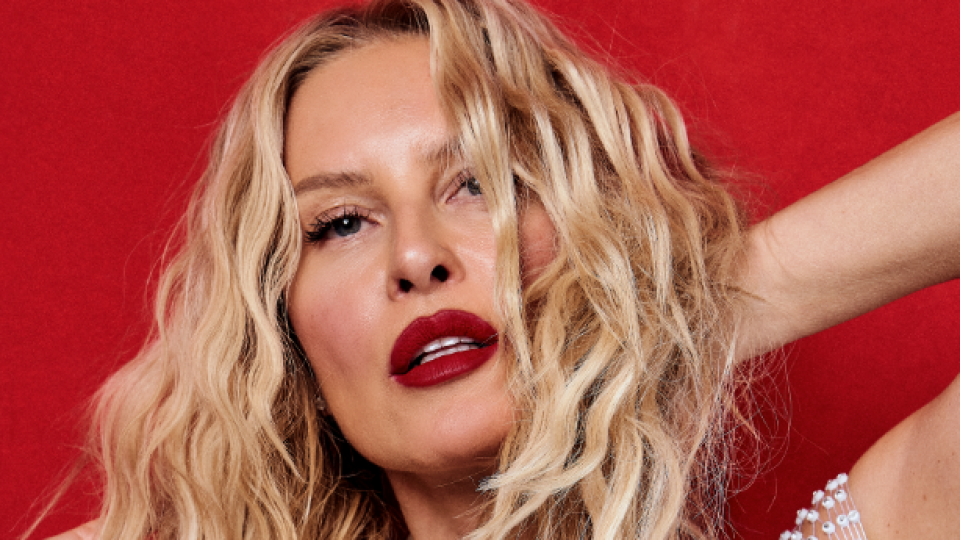 Simona Krainová je hriešne sexi, aj preto majú na ňu zálusk aj muži každého veku