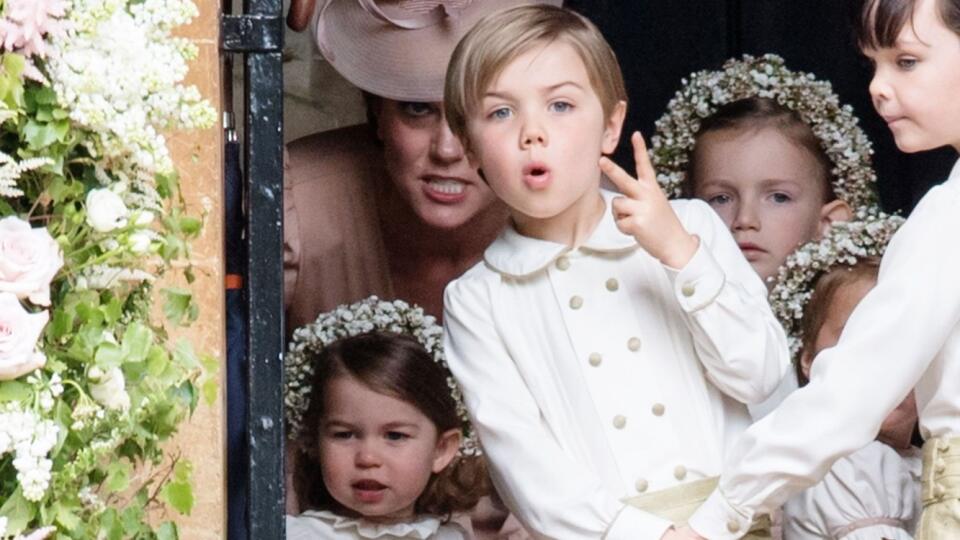 TAKTO ste ich ešte nevideli: Naštvaná kráľovná aj kričiaca Kate (FOTO)