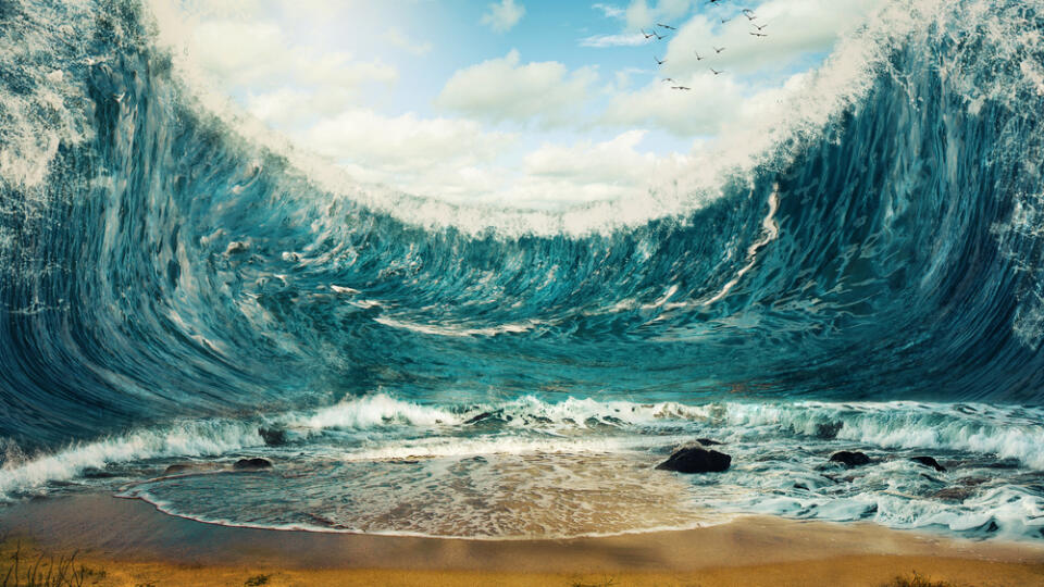 Surreal,Image,Of,Huge,Waves,Surrounding,Dry,Sand.