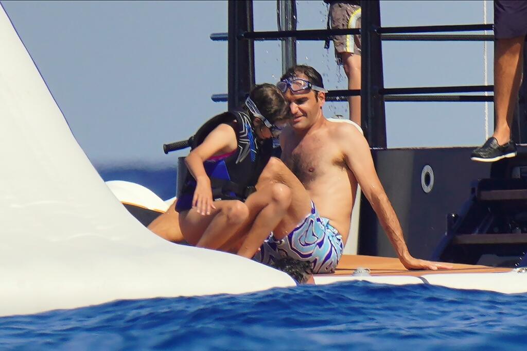 Tatko Federer bol na roztrhanie a dcéry so synmi mu nedali vydýchnuť.