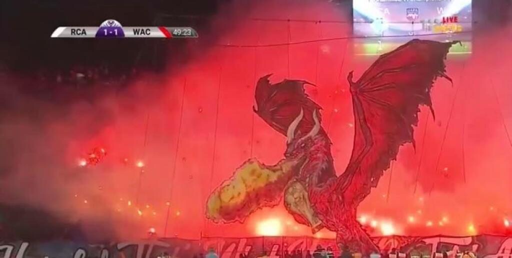Úchvatné choreo v podaní fanúšikov klubu Raja Casablanca