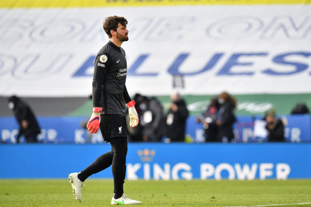 Obrovská rana pre hviezdu Liverpoolu FC. Brazílsky brankár Alisson Becker (28) sa dnes dozvedel šokujúcu správu o tom, že jeho otec José († 57) už nežije.
