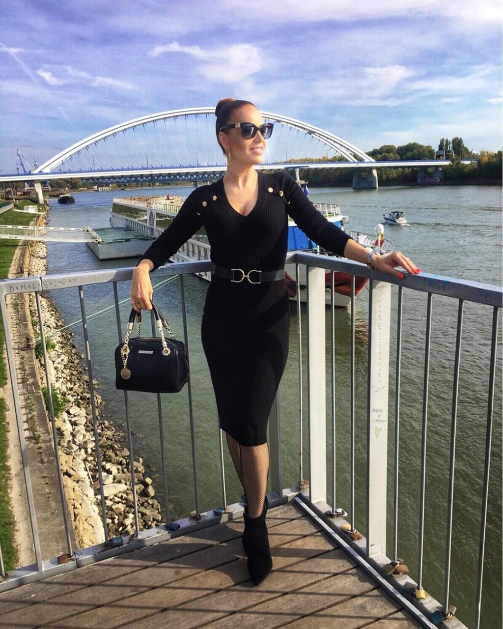 Karin Haydu má aj po 40-tke dokonalú postavu.