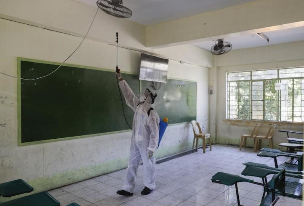 ONLINE: Koronavírus je už v celej Únii. Pacient v Košiciach sa má lepšie