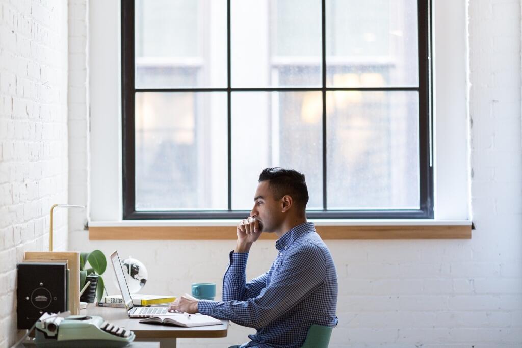 Ľudia chcú od šéfa režim home office. Slováci však prácu z domu nevyužívajú