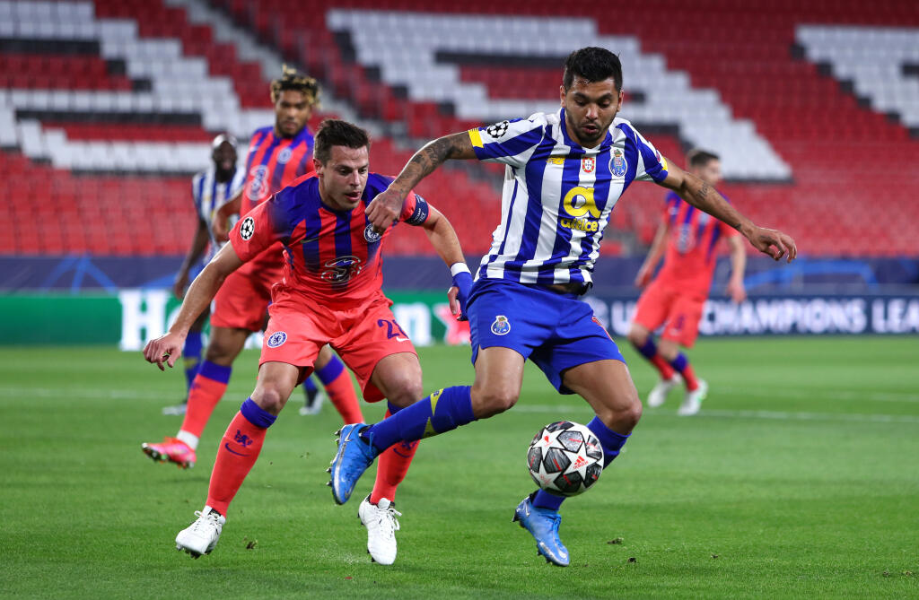 Porto prehralo na neutrálnej pôde v Seville s Chelsea Londýn 0:2. Odvety sú na programe 13. apríla.