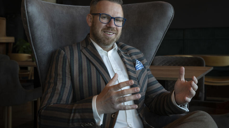 JUDr. Miloš Kvasňovský, vedúci partner a zakladateľ advokátskej kancelárie KVASŇOVSKÝ & PARTNERS.