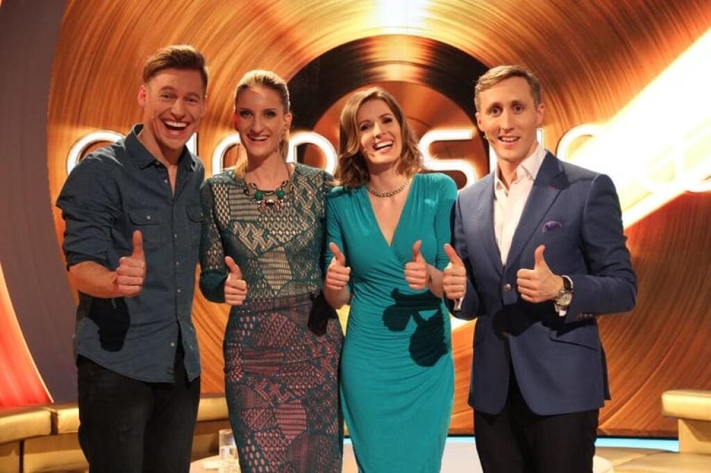 Adela: „A ako si manželku Abbie požiadal o ruku?“ Thomas Puskailer: Pod „paplanom!“ Postavil som ten stan, zobral som svetielko, krásne som to osvietil a som ju „zabudil“!