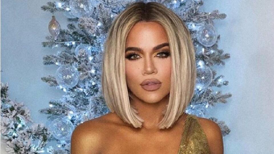 Vianoce sa v slávnej rodine Kardashian-Jenner môžu začať.