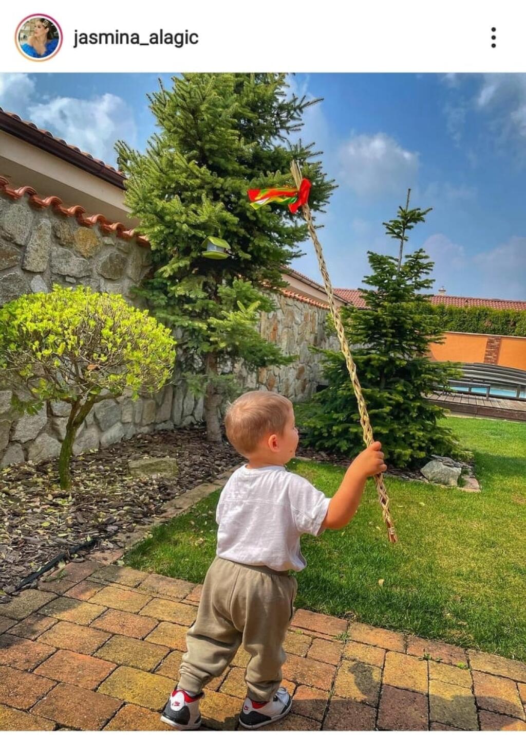 Luxusná záhrada Jasminy alagíč a Rytmusa.