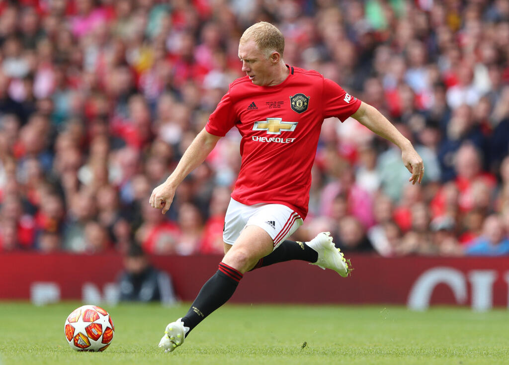 Bývalý futbalista Manchestru United Paul Scholes dostal pokutu.