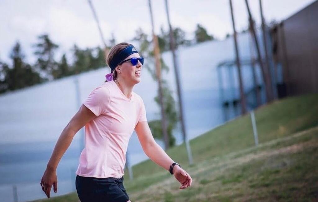 Lyžiarka si vždy nájde spôsob ako si nazuť lyžiarky a zdolávať bránky. Tentokrát jej kroky smerovali do snowareny v Litve, kde si v chlade a na umelom snehu opäť zajazdila.