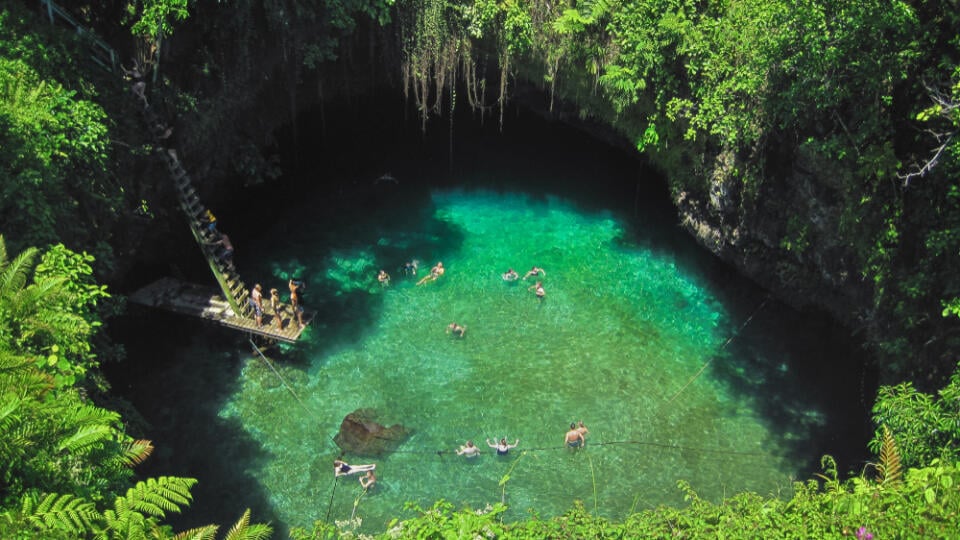 The,Famous,To,Sua,Ocean,Trench,,Swimming,Hole,In,Samoa,