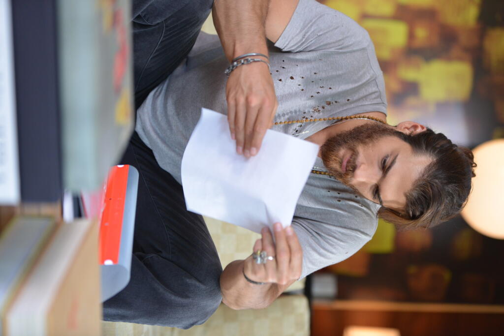 Can Yaman zo seriálu S hlavou v oblakoch