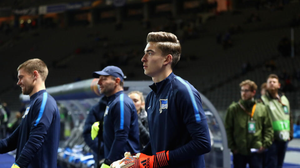 Futbalový brankár Jonathan Klinsmann mení svoje pôsobisko. Dvadsaťdvaročný Nemec prestúpil z Herthy Berlín do švajčiarskeho klubu FC St. Gallen.