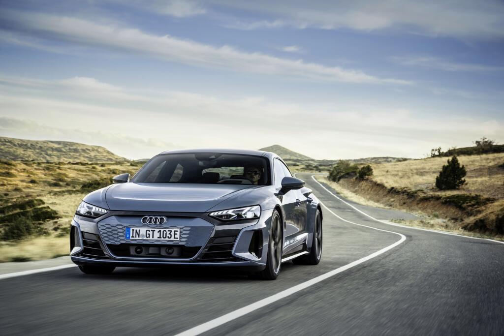 Audi e-tron GT.