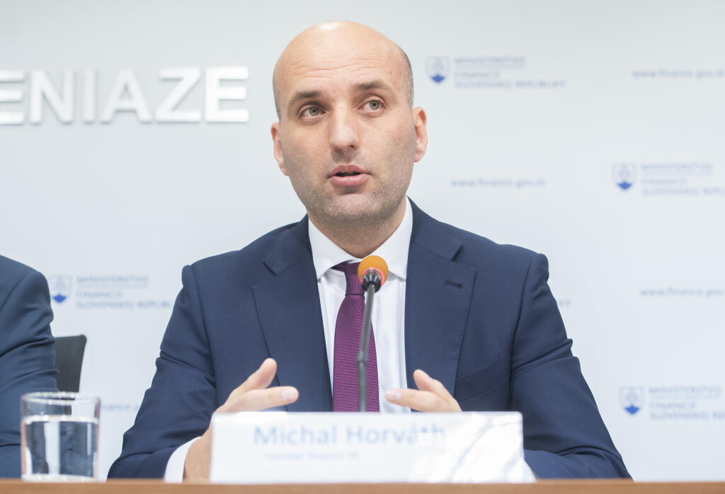 Na snímke minister financií SR Michal Horváth počas tlačovej konferencie na tému 