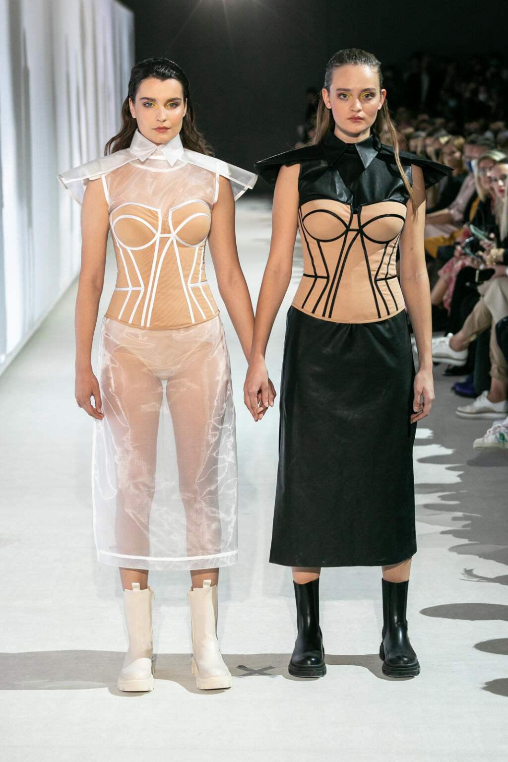 Kolekcia Narcissus dizajnéra Borisa Hanečku na Fashion LIVE! 2021.