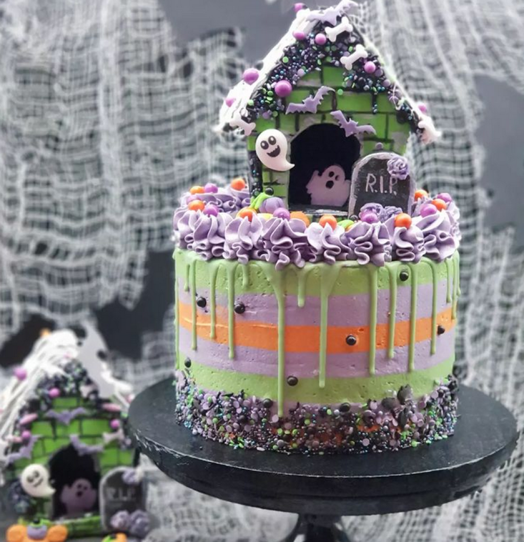 Halloween je čas duchov - aj na torte.