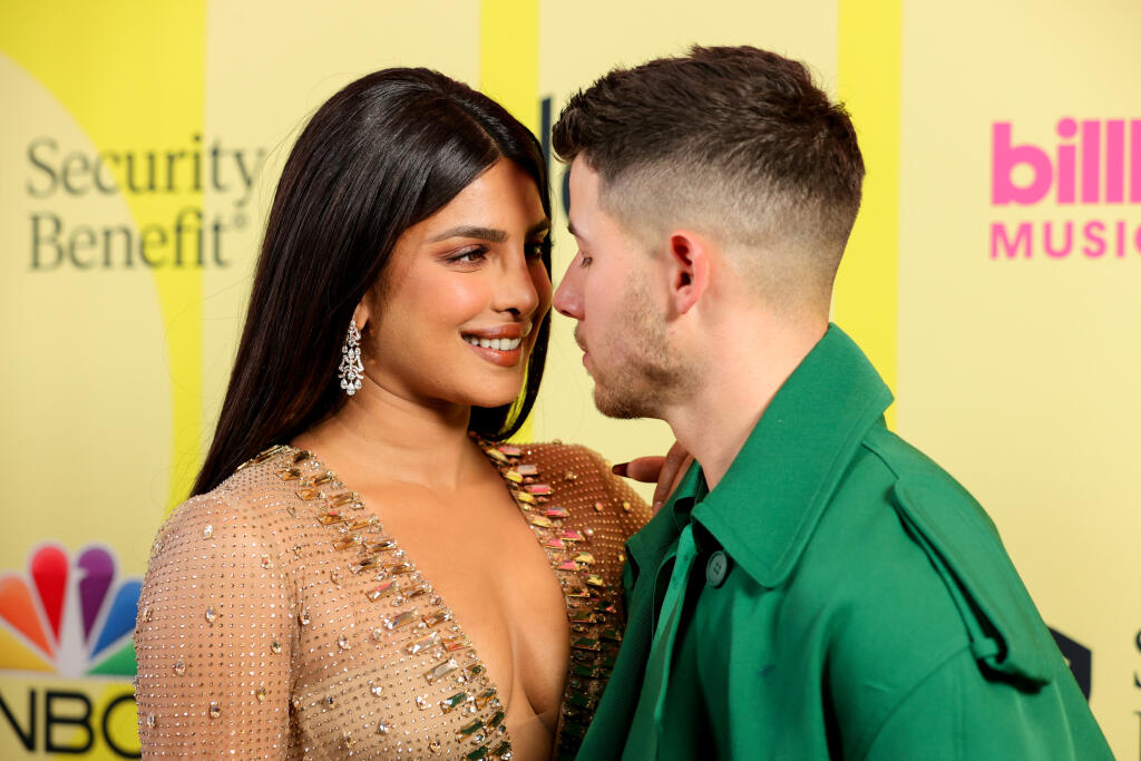 Priyanka a Nick sú skvelý pár a dnes aj rodičia.