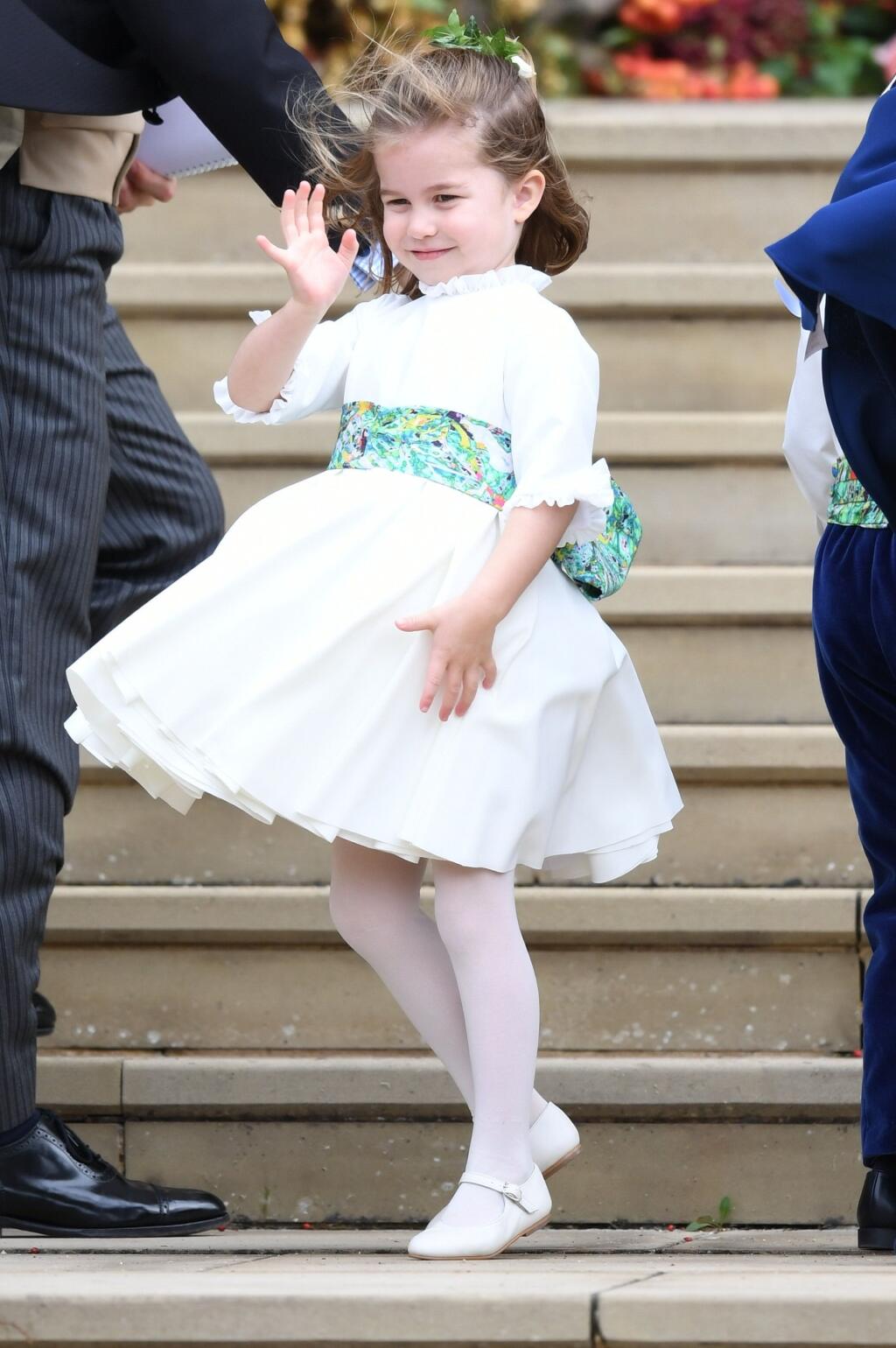 Princezná Charlotte a princ Geirge na svadbe princeznej Eugenie.