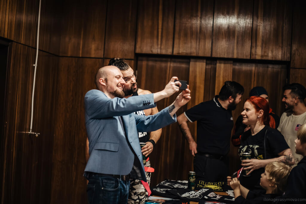 Róbert Krupár sa stretol s viacerými hviezdami zo sveta wrestlingu a niekoľkokrát bol aj na slávnej Wrestlemanii.