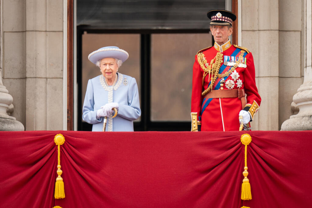Vojvoda z Kentu, ďalší bratranec Alžbety II., je v kráľovskom zozname tiež nad Harrym i Meghan.