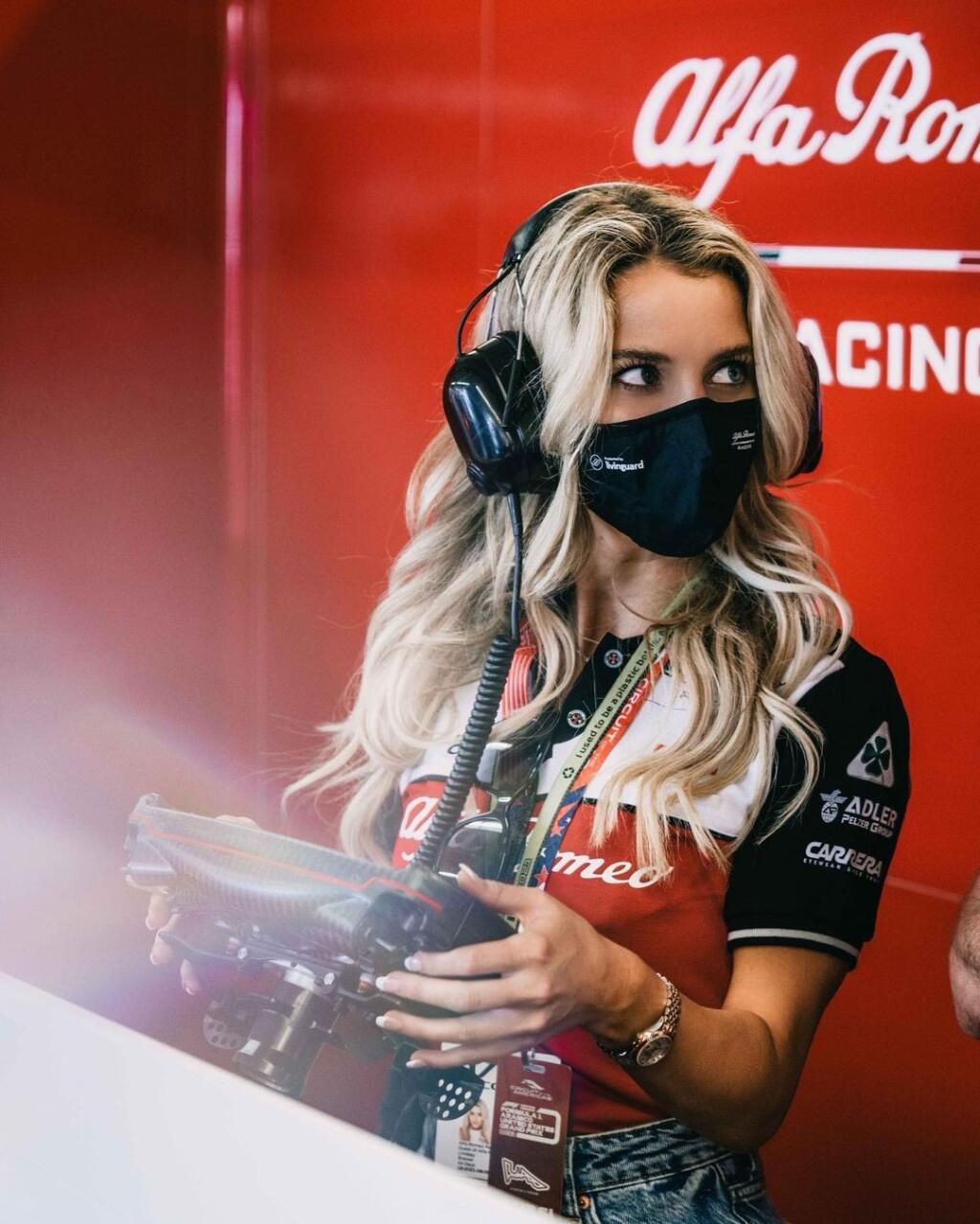 Lindsey Brewer si užila Veľkú cenu USA ako hosťka v tíme Alfa-Sauber.