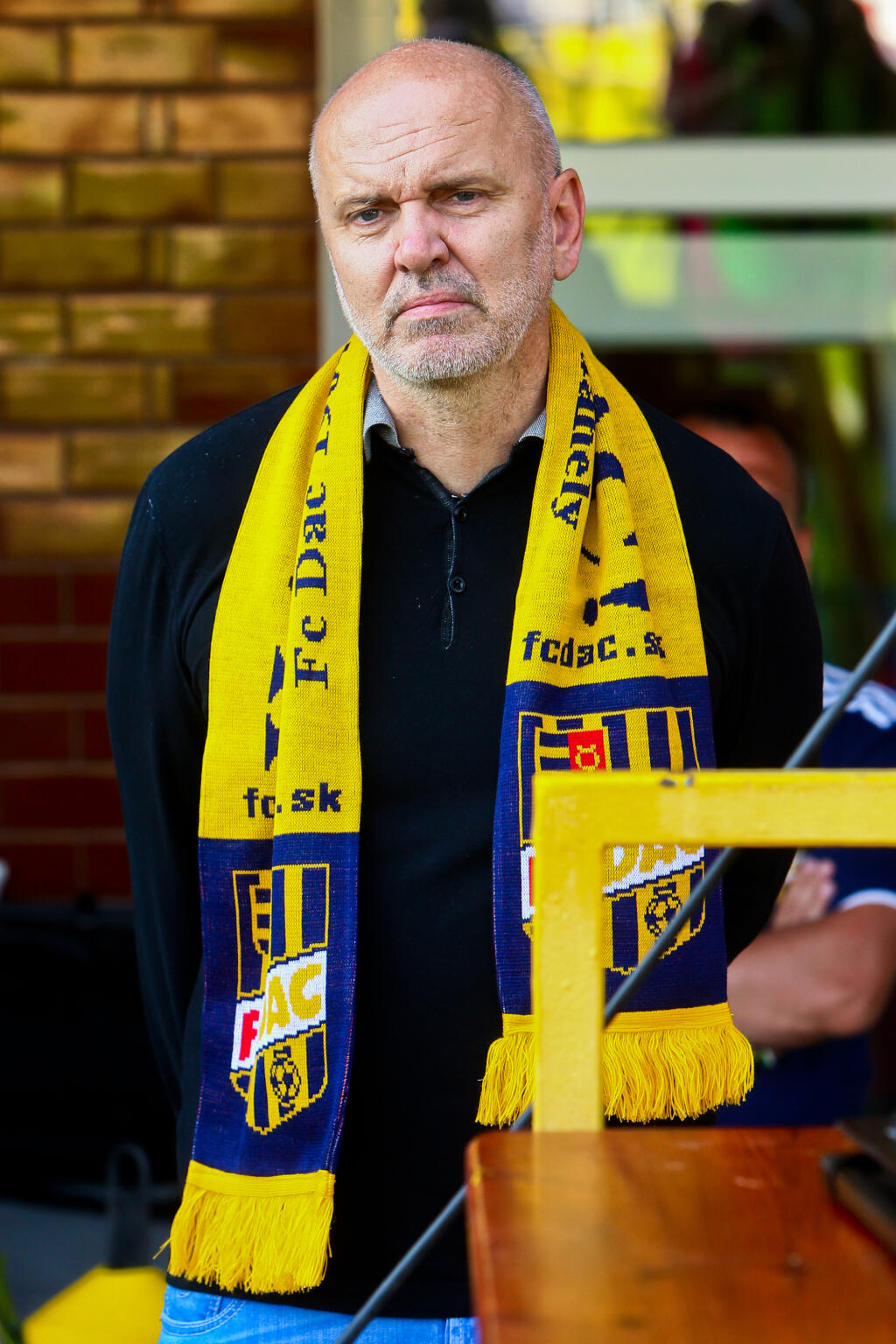 Podľa našich informácií spoluvlastní obrovský hotel, kde mal Jakubko Navara oslavu jedna z firiem mecenáša futbalovej Dunajskej Stredy Oszkár Világi.