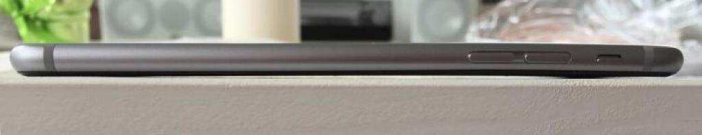 Nový iPhone 6 Plus má prvé problémy. Ohýba sa
