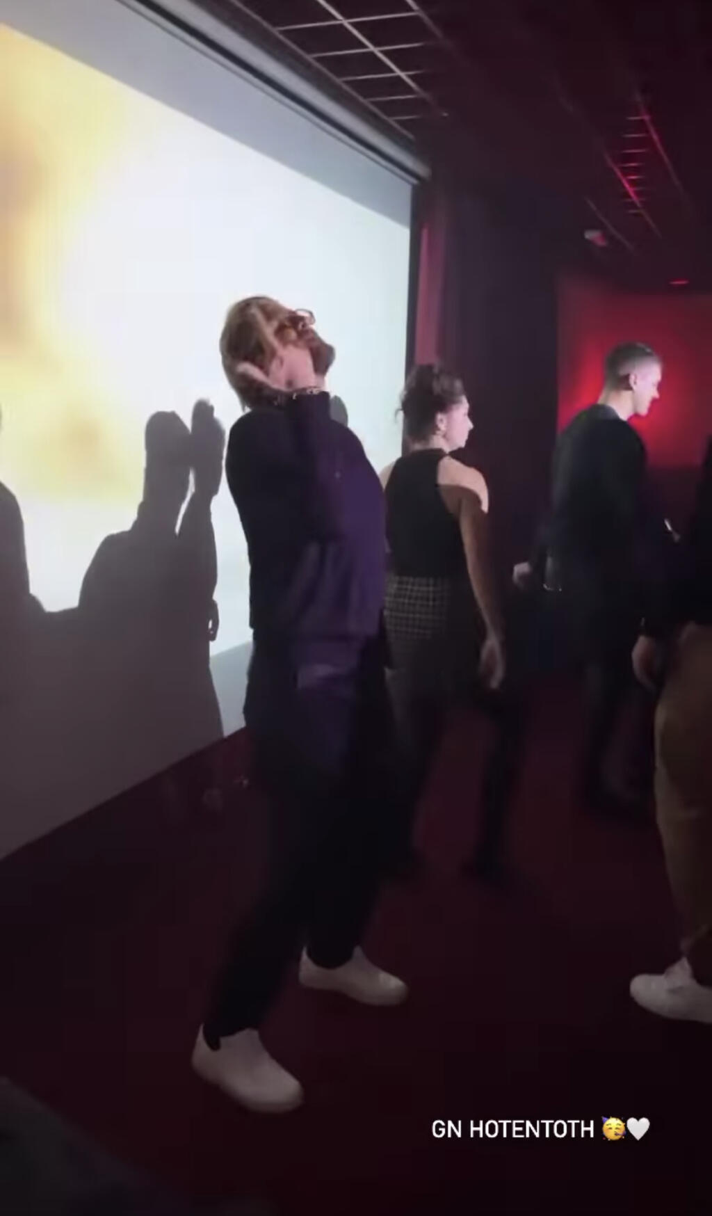 Najviac si divokú párty užil práve Michal Navara.