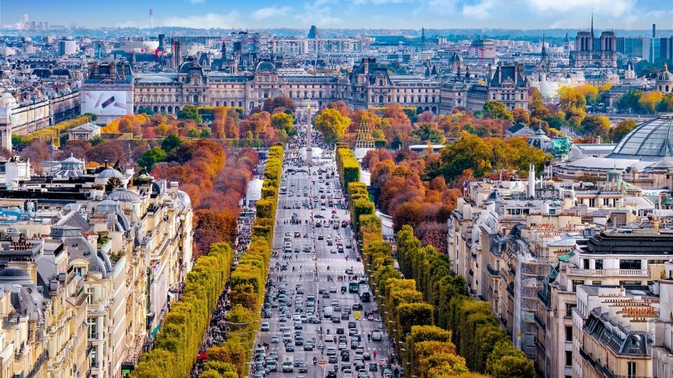 Avenue des Champs-Élysées, Paríž.