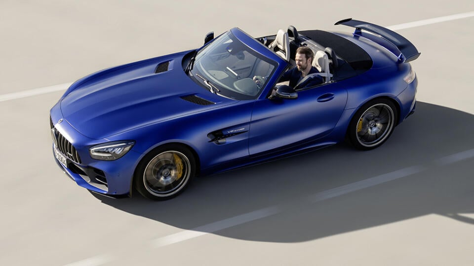 Mercedes-AMG GT R Roadster: S takmer 600-koňovým autom budete jazdiť s priemernou spotrebou nad hranicou 12 litrov.