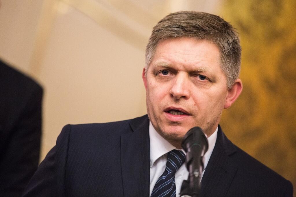 Fico ani Kaliňák sa svojich postov nevzdali, rezorty sú podelené