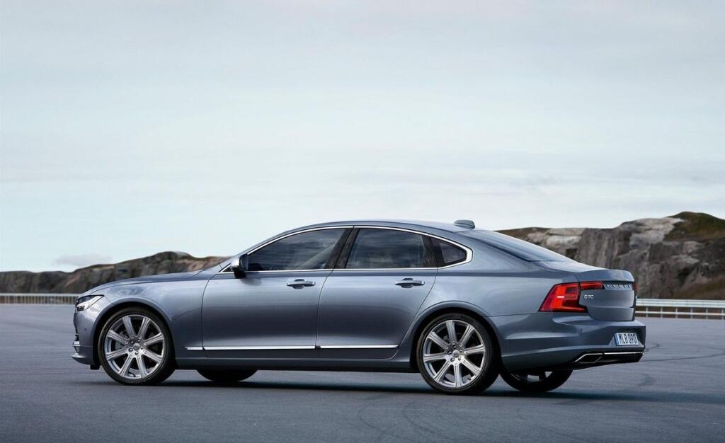 Volvo S90 /4