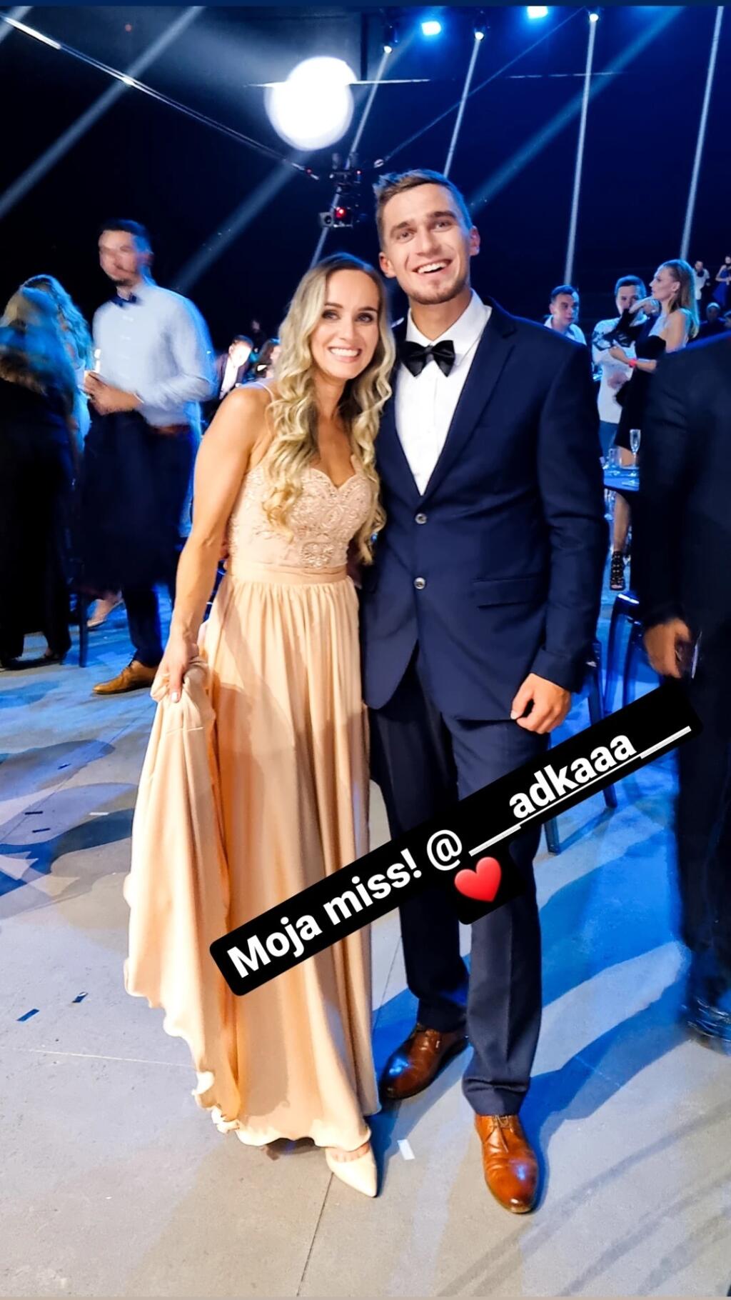 Medzi porotcami, ktorí mali pri výbere kráľovnej krásy svoje hlasy, sa ocitol aj strieborný medailista z Tokia Jakub Grigar, ktorého sprevádzala priateľka Adriana.