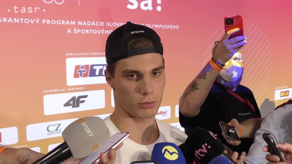 FOTO z Hokejistu roka 2022: Slafkovský elegán, Chárova žena ako šedá myška