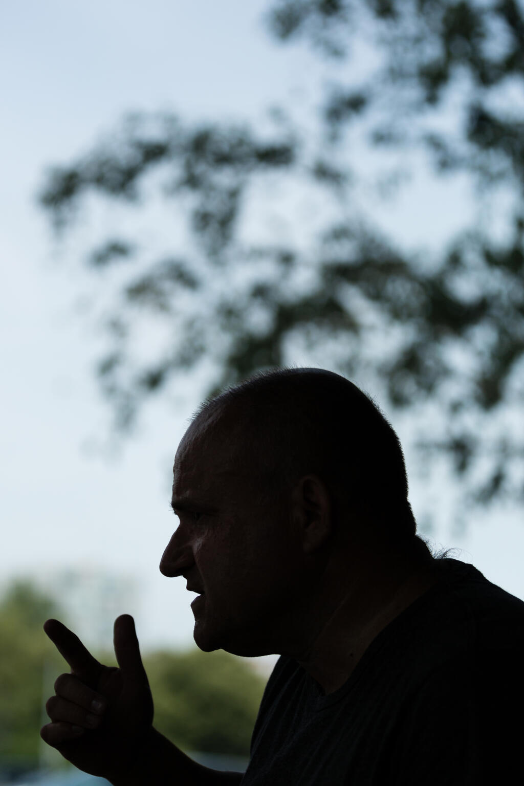 Slovenský politik, ekonóm, spoluzakladateľ strán SaS a Spolu - občianska demokracia a bývalý minister práce.