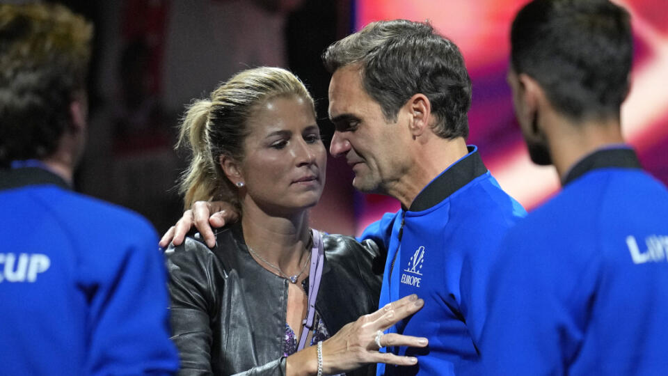 Roger Federer je dnes ukážkovým manželom jeho slovenskej polovičky Mirky, no v minulosti legendárny tenista obdivoval známu herečku a vtedajší sexsymbol. Viac nájdete v galérii!