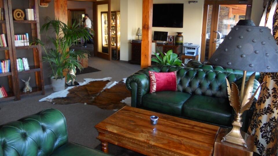 Hotel Galileo lobby