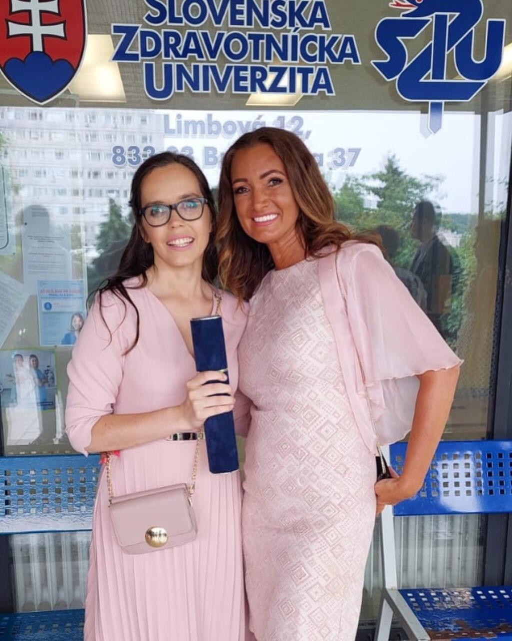 Dcéra Karin Majtánovej, Karinka, je krásna žena.