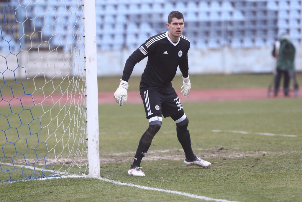 Reakcia politika na seba nenechala dlho čakať a futbalistu v nej vôbec nešetril.